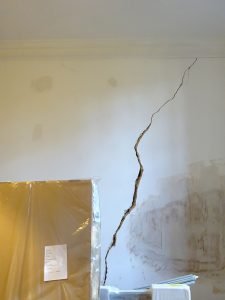 Huge crack in internal wall